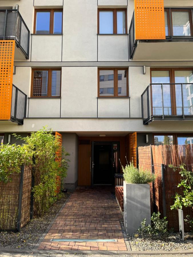 Cybernetyki2 Street Inn Near Airport Varsóvia Exterior foto